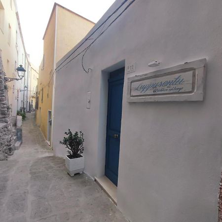 Residenza Nel Borgo L'Appusentu Bed & Breakfast Кастелсардо Екстериор снимка