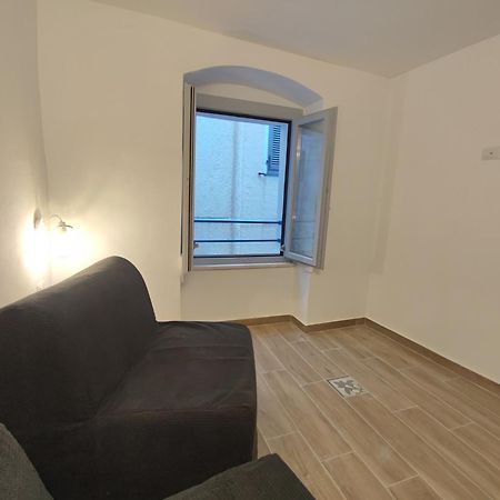 Residenza Nel Borgo L'Appusentu Bed & Breakfast Кастелсардо Екстериор снимка