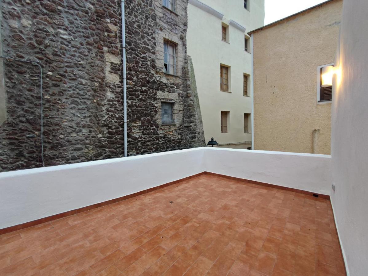 Residenza Nel Borgo L'Appusentu Bed & Breakfast Кастелсардо Екстериор снимка