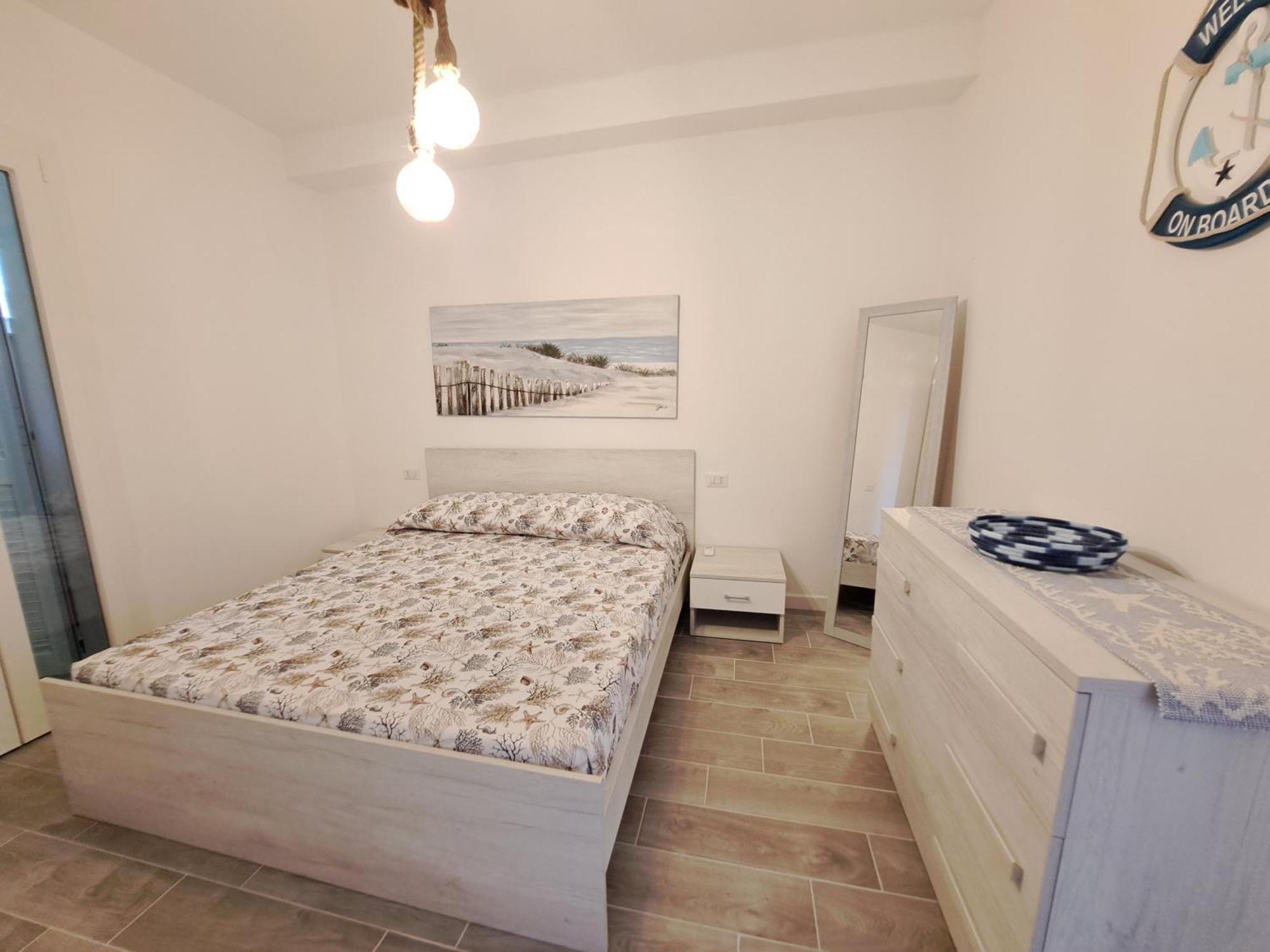 Residenza Nel Borgo L'Appusentu Bed & Breakfast Кастелсардо Екстериор снимка